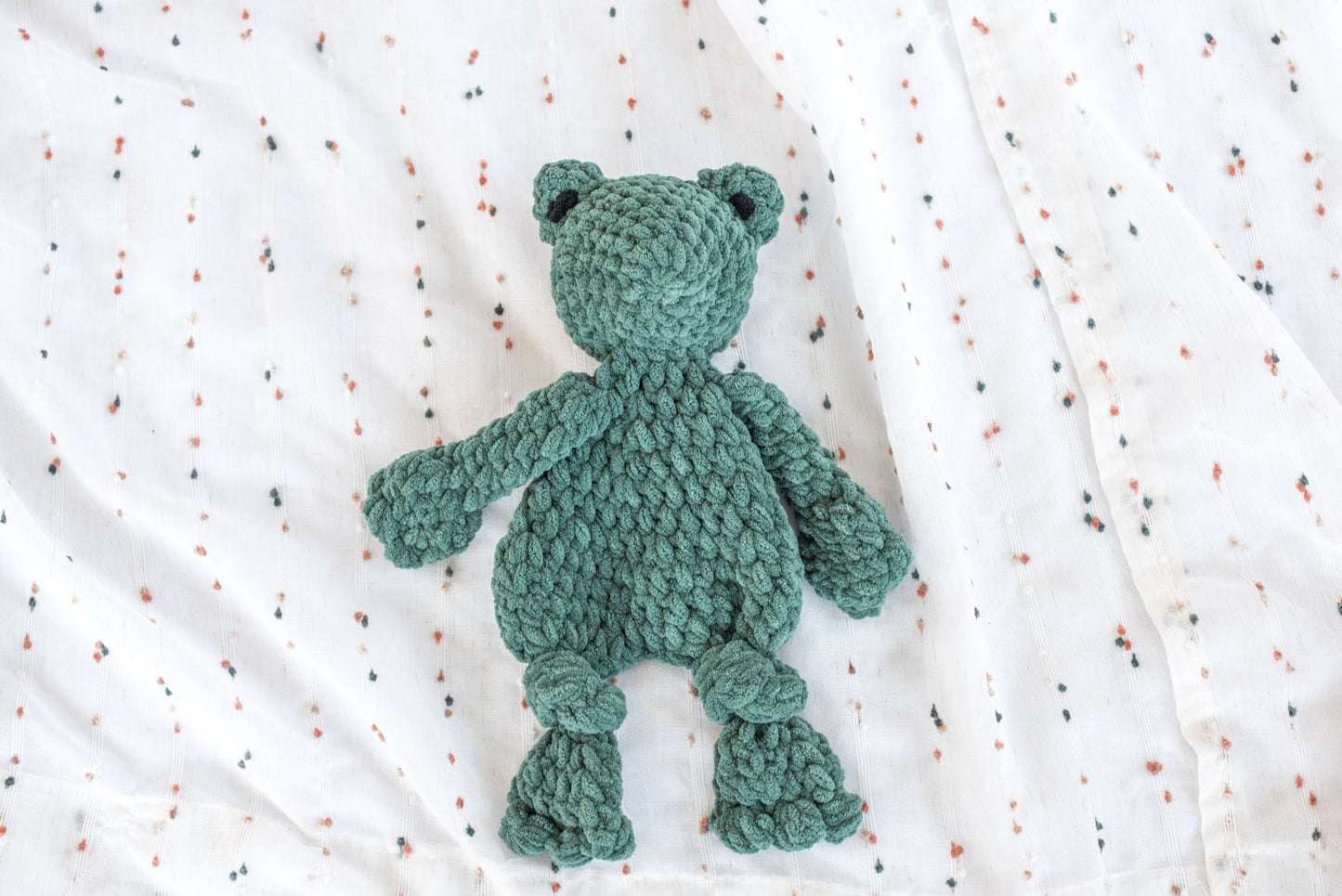 Frog Lovey