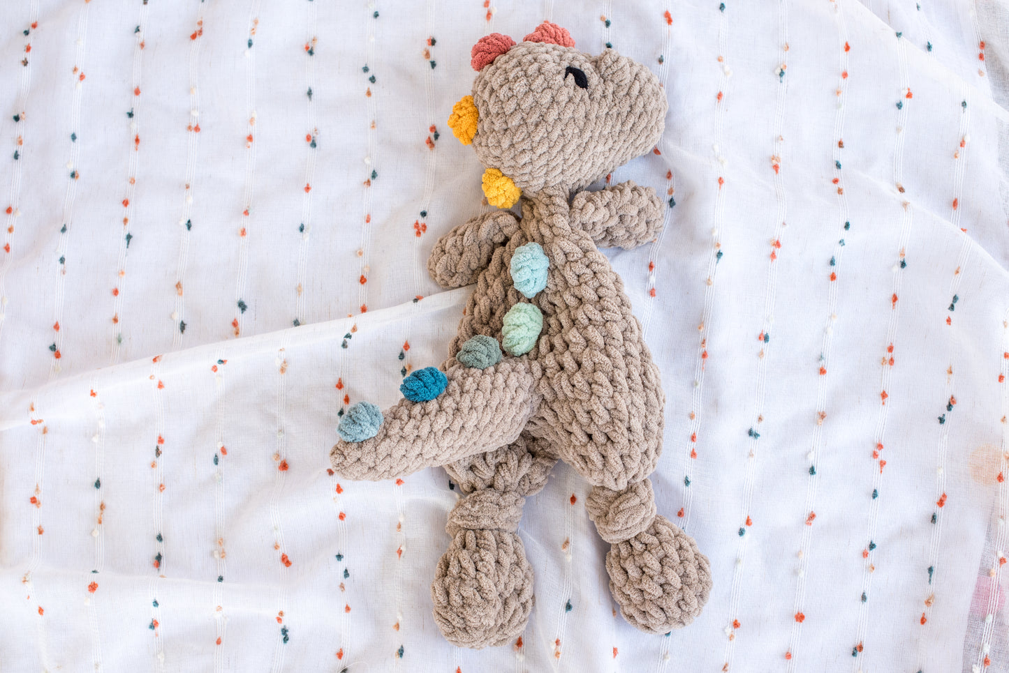 Neutral Dino Lovey