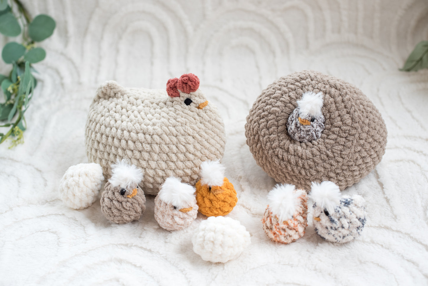 Mama Hen and Chicks Set